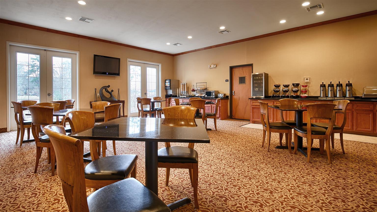 Best Western Inn & Suites Cleveland Zewnętrze zdjęcie