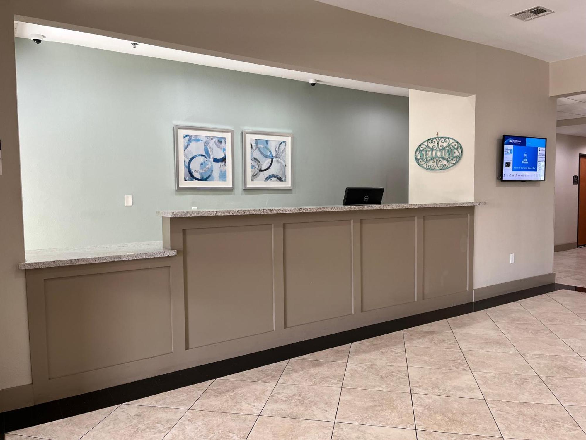Best Western Inn & Suites Cleveland Zewnętrze zdjęcie