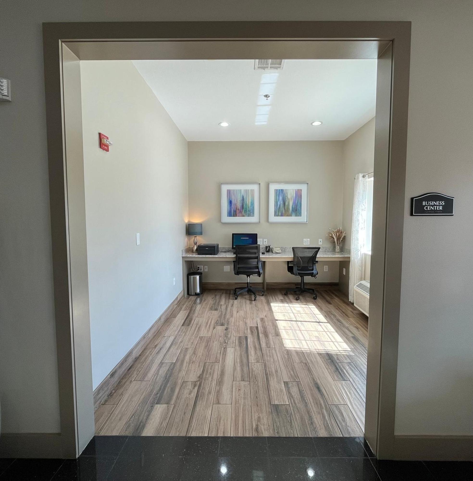 Best Western Inn & Suites Cleveland Zewnętrze zdjęcie